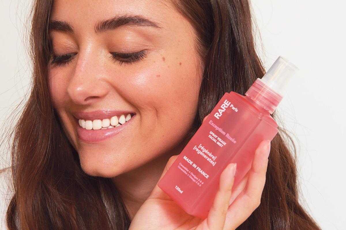 RARE Paris | Regeneruojanti veido dulksna 