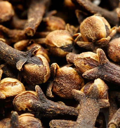 YODEYMA Energy vyriški kvepalai su prieskoninių gvazdikėlių aromatu